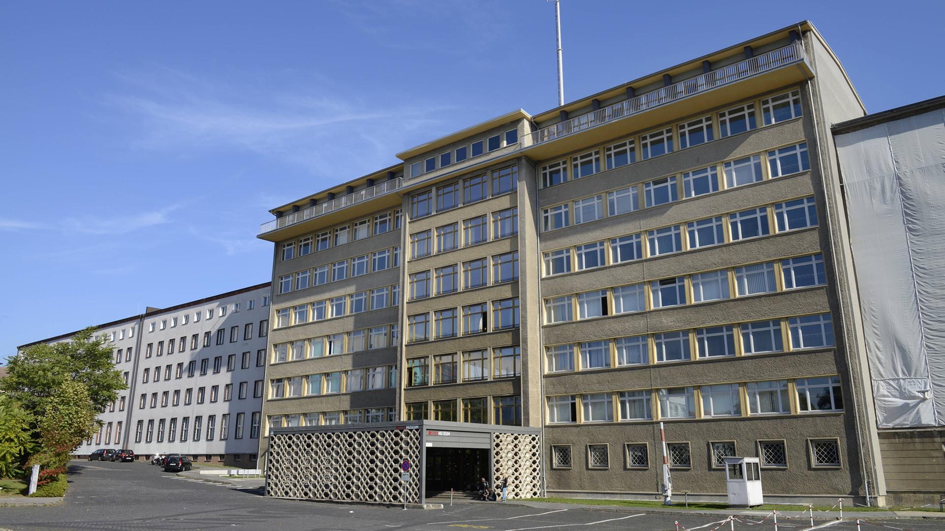 Lichtenberg'de Eski Stasi Binası İşgal Edildi