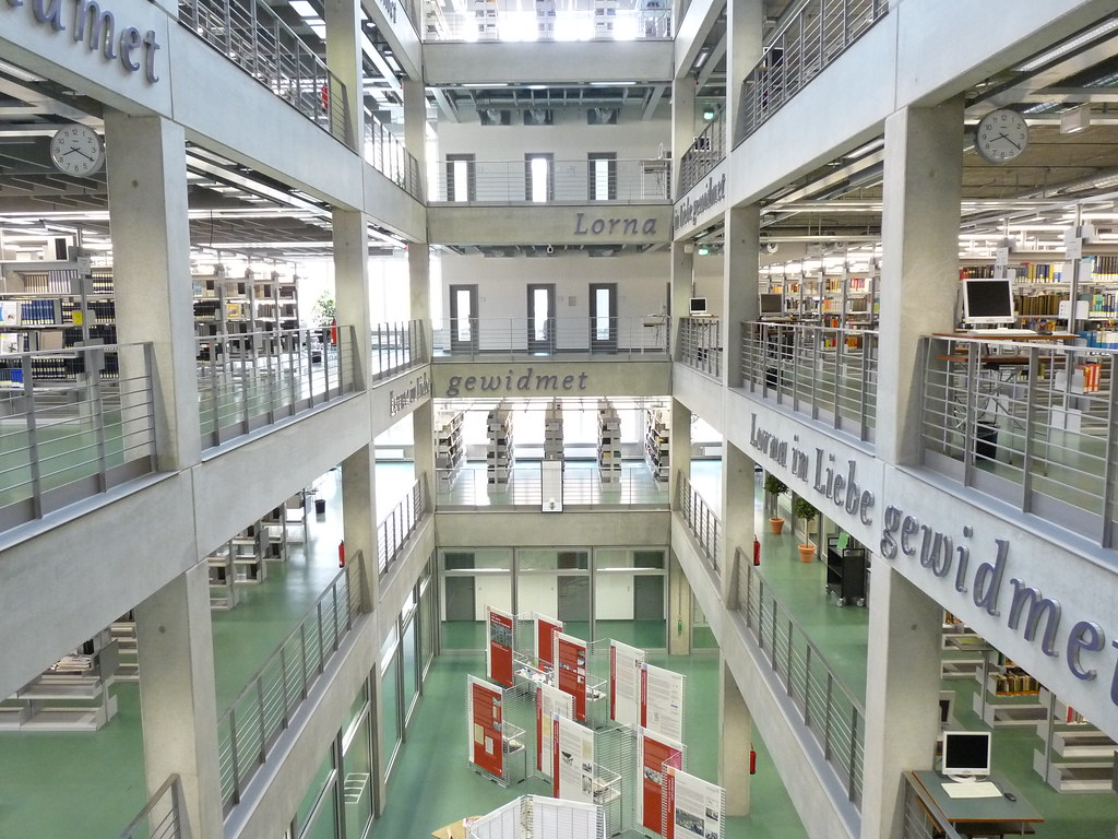 Berlin'de 24 Saat Açık Kütüphane