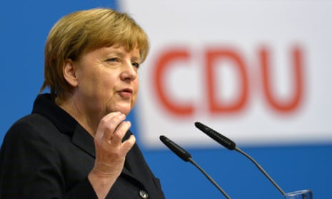 Merkel’den Sınır Kontrolleri Eleştirisi