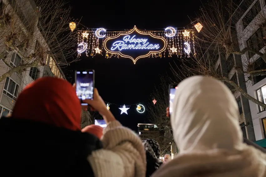 Berlin'de Ramazan Aydınlatması